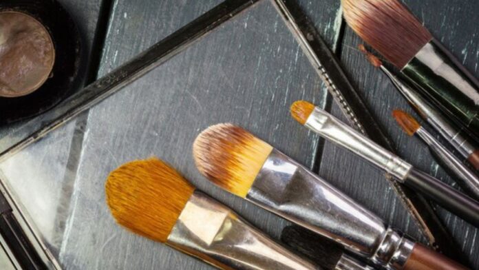 Makeup Cleaning Hacks
