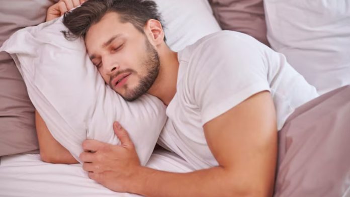 Risks Of Sleeping Too Much Or Too Little