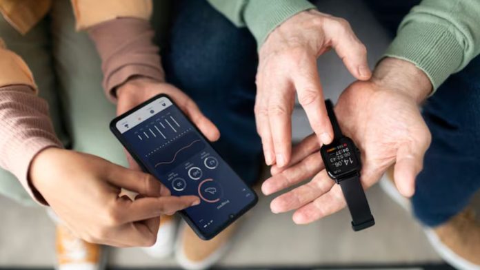 Fitness Tracker devices: सेहत बिगाड़ रही स्मार्ट वॉच, जानें इसके भारी नुकसान