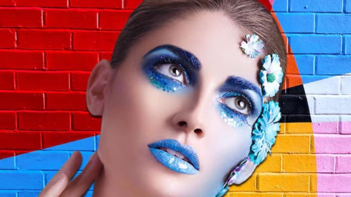 pop art makeup: कॉमिक बुक से निकलकर बाहर आया मेकअप, लोगों के बीच हुआ पॉपुलर